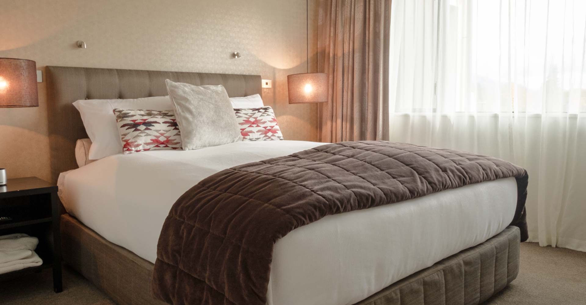 Village Lake Luxury Apartments | Hanmer Springs Accommodation