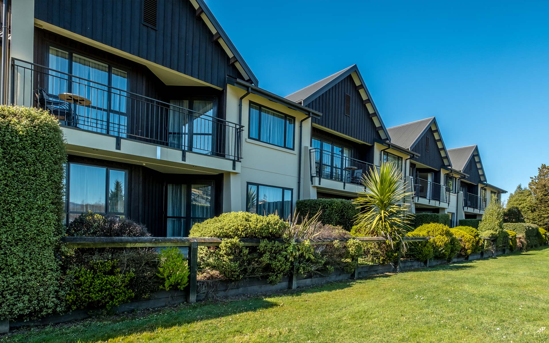 Village Lake Luxury Apartments | Hanmer Springs Accommodation